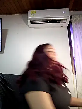 Snapshot of KathyGonzalez chatting on 1, 1, 2025 KathyGonzalez online show from 1, 1, 2025