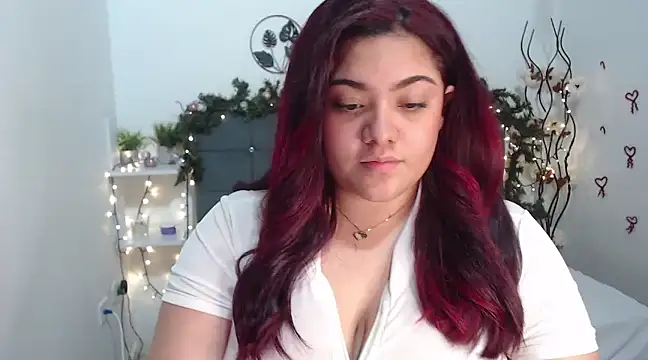 Snapshot of KathyGonzalez chatting on 3, 1, 2025 KathyGonzalez online show from 3, 1, 2025