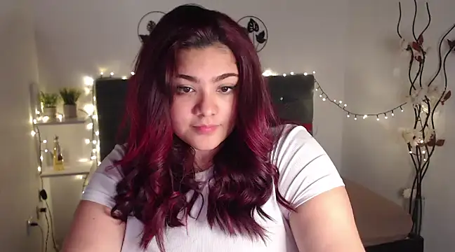 Snapshot of KathyGonzalez chatting on 15, 1, 2025 KathyGonzalez online show from 15, 1, 2025