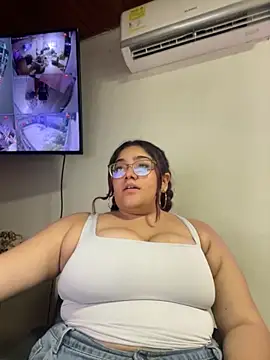 Snapshot of KathyGonzalez chatting on 25, 9, 2025 KathyGonzalez online show from 25, 9, 2025