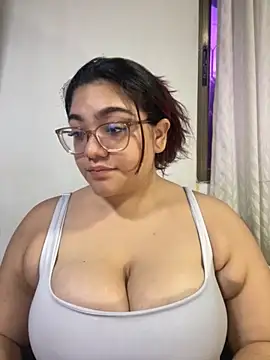 Snapshot of KathyGonzalez chatting on 30, 9, 2025 KathyGonzalez online show from 30, 9, 2025