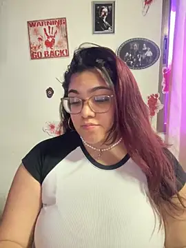 Snapshot of KathyGonzalez chatting on 6, 10, 2025 KathyGonzalez online show from 6, 10, 2025