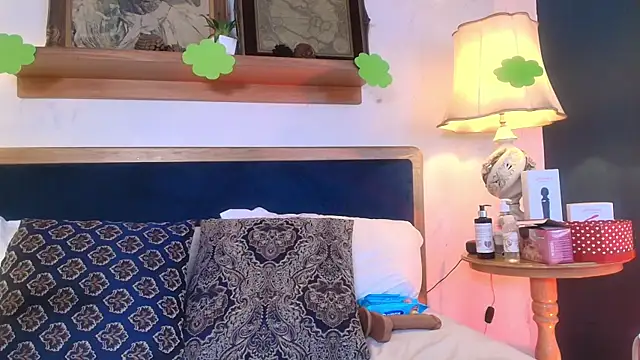 Hotsamantamature online show from 18, 3, 2025