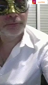 Snapshot of Rose_Libertine chatting on 28, 9, 2025 Rose Libertine online show from 28, 9, 2025