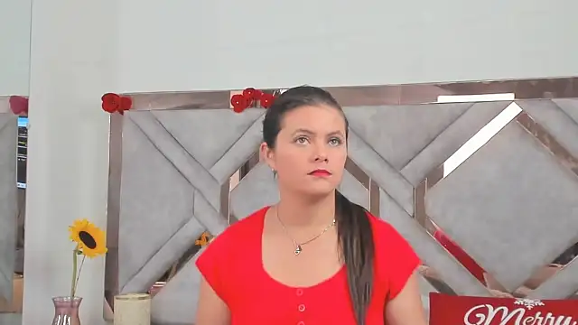 Snapshot of Victoriabecker chatting on 8, 12, 2024 Victoriabecker online show from 8, 12, 2024