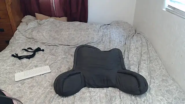 Snapshot of anja_peach chatting on 22, 4, 2026 anja peach online show from 22, 4, 2026
