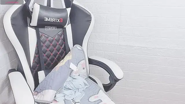 JessicaKale online show from 22, 2, 2025