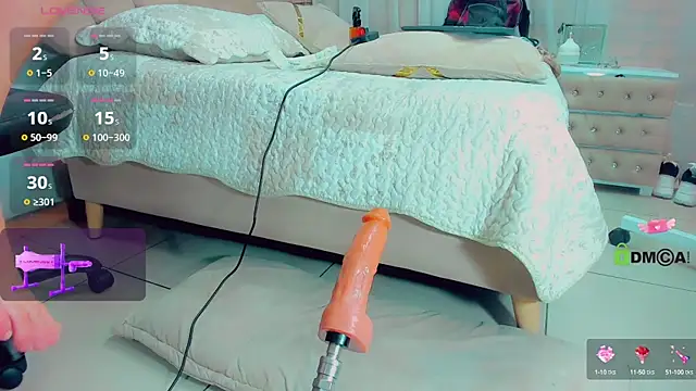 EmilyySaenz online show from 15, 9, 2025