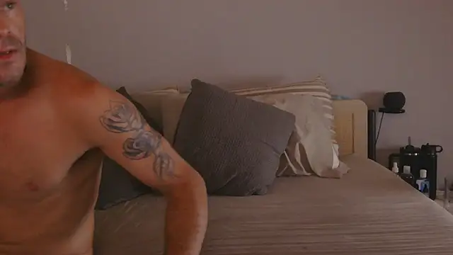 FrankieKentucky online show from 1, 10, 2025