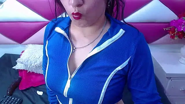 Snapshot of MariaClay chatting on 7, 3, 2025 MariaClay online show from 7, 3, 2025