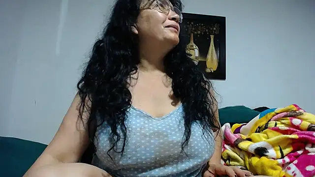 Snapshot of Sweeetness_Milf chatting on 20, 3, 2025 Sweeetness Milf online show from 20, 3, 2025