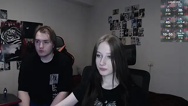 Snapshot of camcoupbang chatting on 15, 3, 2025 camcoupbang online show from 15, 3, 2025