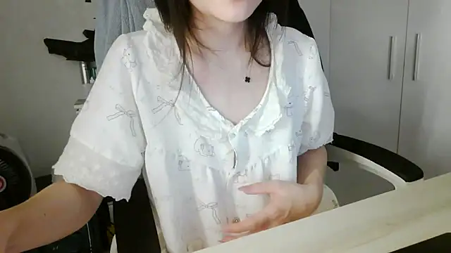 Snapshot of Yin-girl chatting on 28, 2, 2026 Yin-girl online show from 28, 2, 2026