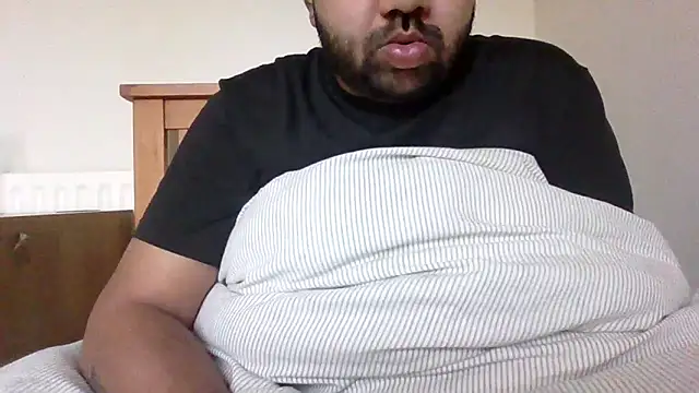 Snapshot of whoreboi98 chatting on 13, 4, 2026 whoreboi98 online show from 13, 4, 2026