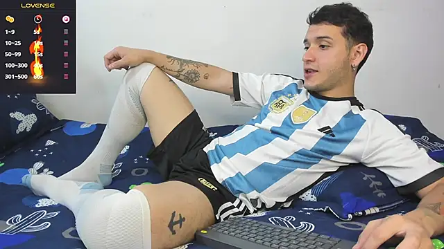 Noha white online show from 3, 1, 2025