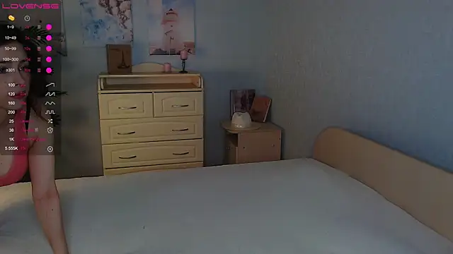 Snapshot of cosmosbaby chatting on 29, 10, 2025 cosmosbaby online show from 29, 10, 2025