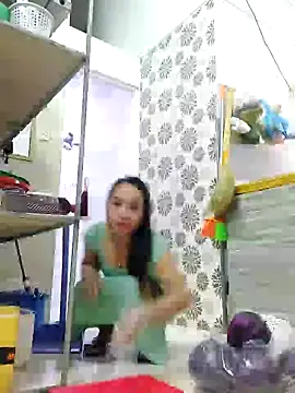 Snapshot of Yinzing_502 chatting on 4, 12, 2024 Yinzing 502 online show from 4, 12, 2024