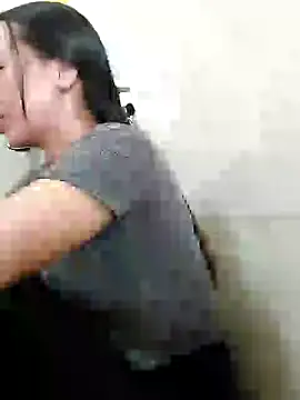 Snapshot of Yinzing_502 chatting on 25, 12, 2024 Yinzing 502 online show from 25, 12, 2024