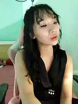 Snapshot of Yinzing_502 chatting on 2, 1, 2025 Yinzing 502 online show from 2, 1, 2025