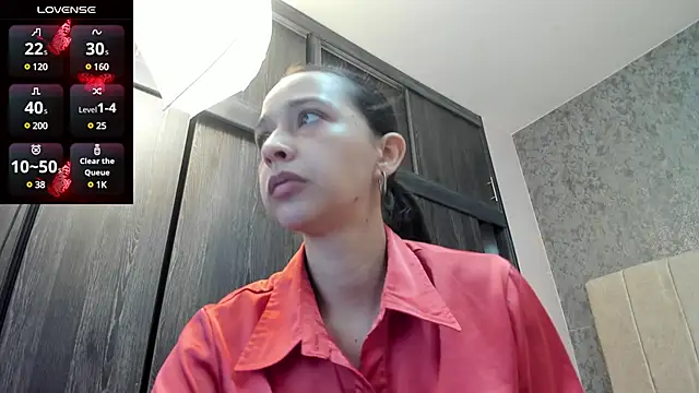 Snapshot of samarha_xue chatting on 8, 2, 2025 samarha xue online show from 8, 2, 2025