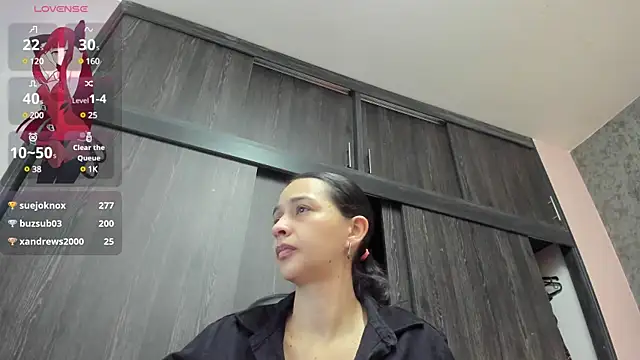 Snapshot of samarha_xue chatting on 1, 3, 2025 samarha xue online show from 1, 3, 2025