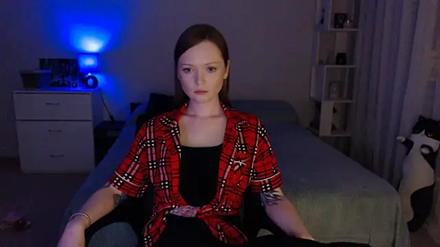 Snapshot of Allaria chatting on 19, 6, 2026 Allaria online show from 19, 6, 2026