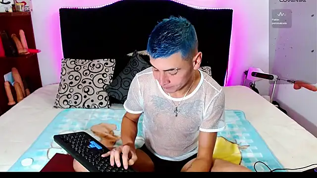  snopyy  online show from 15, 10, 2025