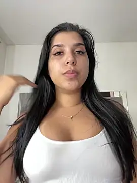 Snapshot of NiaSoler chatting on 26, 12, 2024 NiaSoler online show from 26, 12, 2024