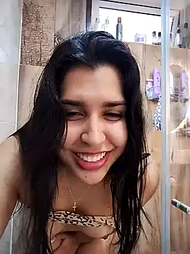 Snapshot of NiaSoler chatting on 4, 3, 2025 NiaSoler online show from 4, 3, 2025