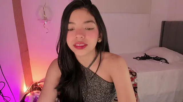 Snapshot of meganrossee69 chatting on 25, 5, 2026 meganrossee69 online show from 25, 5, 2026