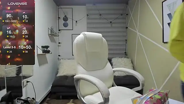 Enma  clark online show from 30, 11, 2025