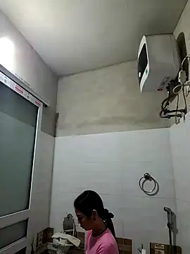 Snapshot of Tinease chatting on 4, 3, 2025 Tinease online show from 4, 3, 2025