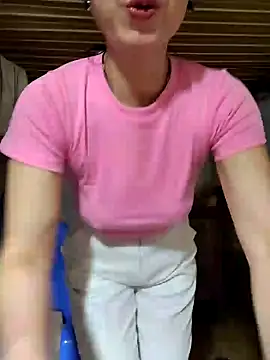 Snapshot of Tinease chatting on 5, 3, 2025 Tinease online show from 5, 3, 2025