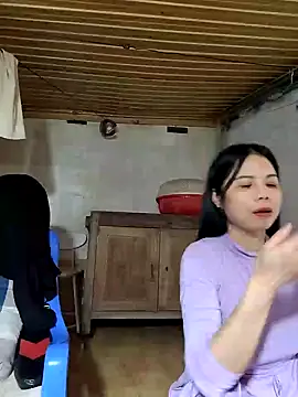 Snapshot of Tinease chatting on 11, 3, 2025 Tinease online show from 11, 3, 2025