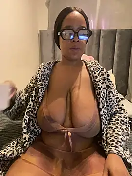 Snapshot of Saggy_areola95 chatting on 28, 7, 2026 Saggy areola95 online show from 28, 7, 2026