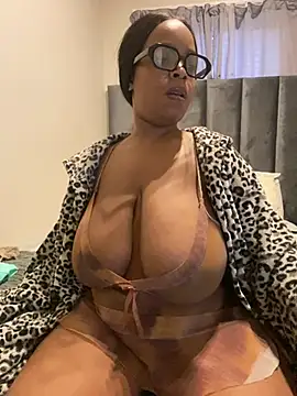 Snapshot of Saggy_areola95 chatting on 28, 7, 2026 Saggy areola95 online show from 28, 7, 2026