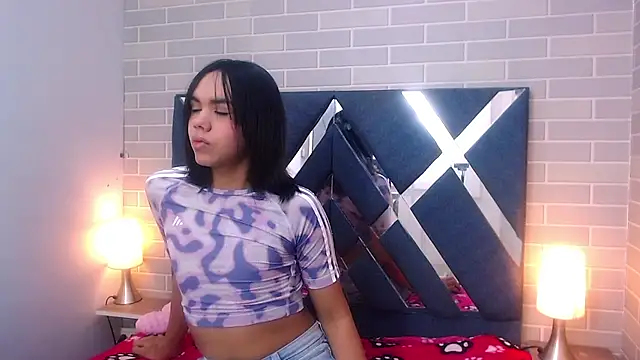 AndreaGil  online show from 24, 1, 2025