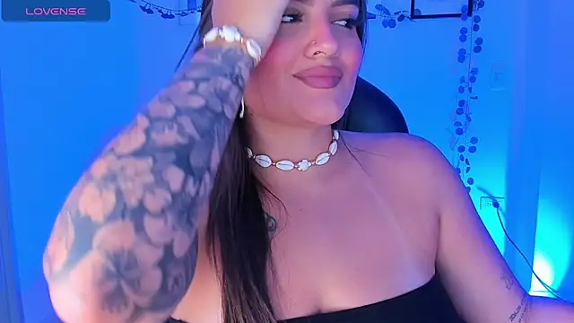 ellarosee  online show from 14, 4, 2026