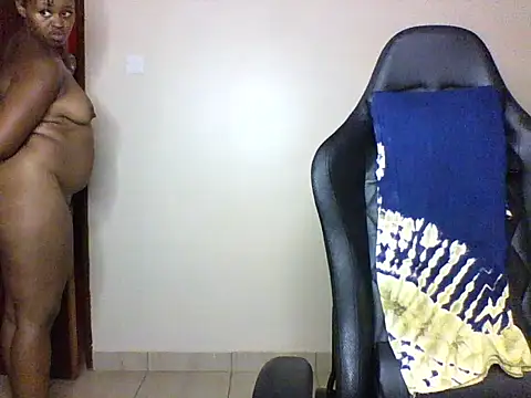 Candii wet  online show from 9, 10, 2025