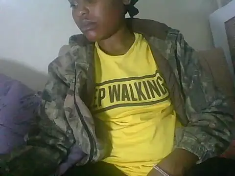 Candykitten online show from 21, 12, 2025