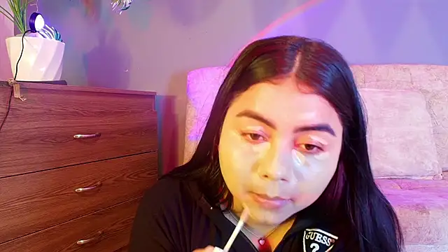 Snapshot of jade_brunnette chatting on 9, 7, 2026 jade brunnette online show from 9, 7, 2026