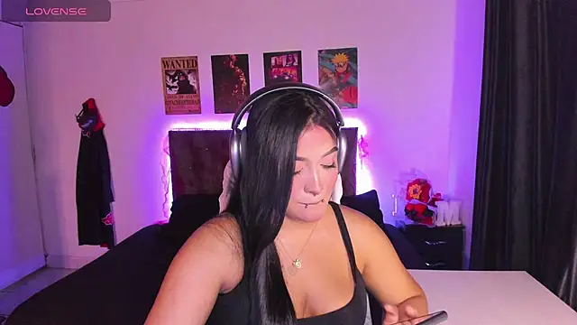 Snapshot of Mariana_Hasper_ chatting on 4, 10, 2025 Mariana Hasper online show from 4, 10, 2025