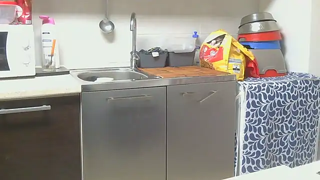 couplemilf2 online show from 10, 4, 2026