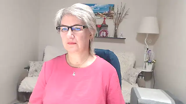 FleurMays online show from 18, 10, 2025