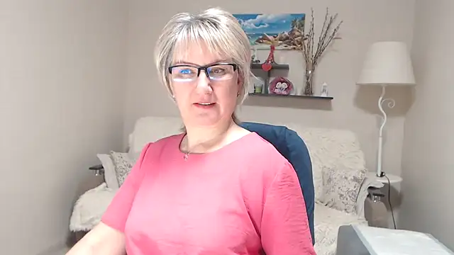 Snapshot of FleurMays chatting on 13, 2, 2026 FleurMays online show from 13, 2, 2026