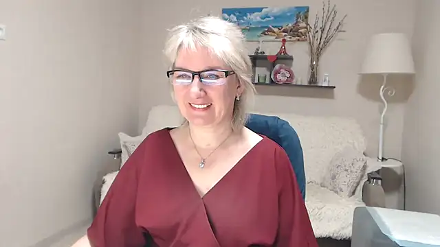 Snapshot of FleurMays chatting on 3, 3, 2026 FleurMays online show from 3, 3, 2026