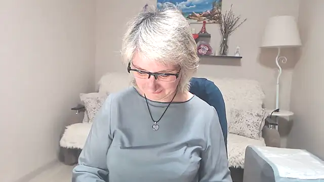 FleurMays online show from 2, 6, 2026