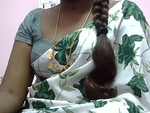 Snapshot of Hot_akshara chatting on 5, 11, 2025 Hot akshara online show from 5, 11, 2025