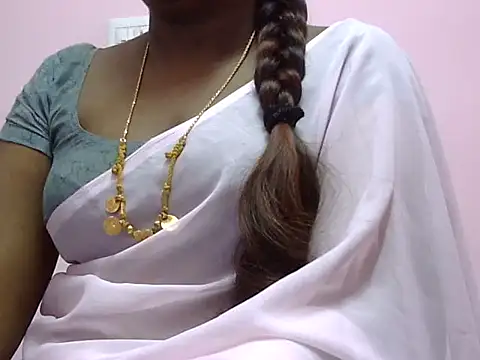 Snapshot of Hot_akshara chatting on 7, 11, 2025 Hot akshara online show from 7, 11, 2025