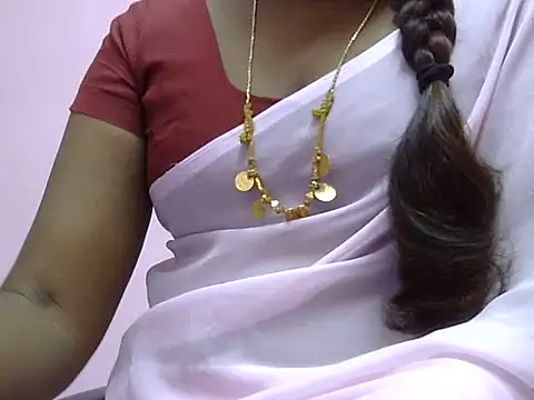 Snapshot of Hot_akshara chatting on 18, 11, 2025 Hot akshara online show from 18, 11, 2025